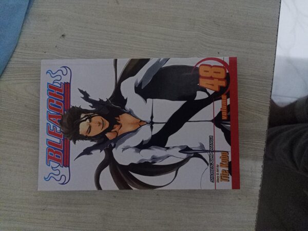 Bleach 48 Paperback – 2 October 2012 by Tite Kubo (Author) - Image 2